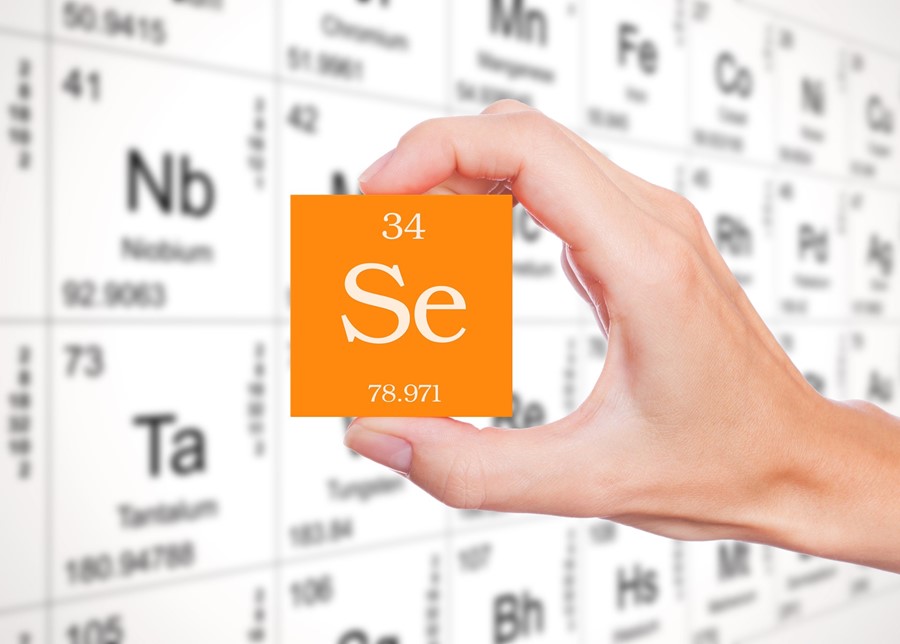 Selenium deficiency accelerates the aging process